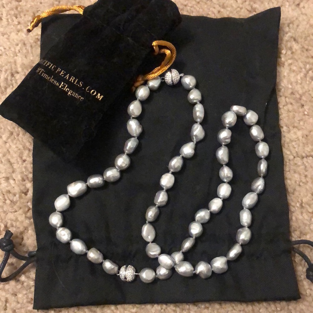 Pacific Pearls silver Freshwater Necklace/Bracelet